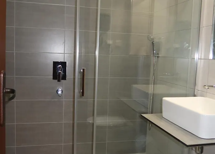 Willa Geranium Arbanasi